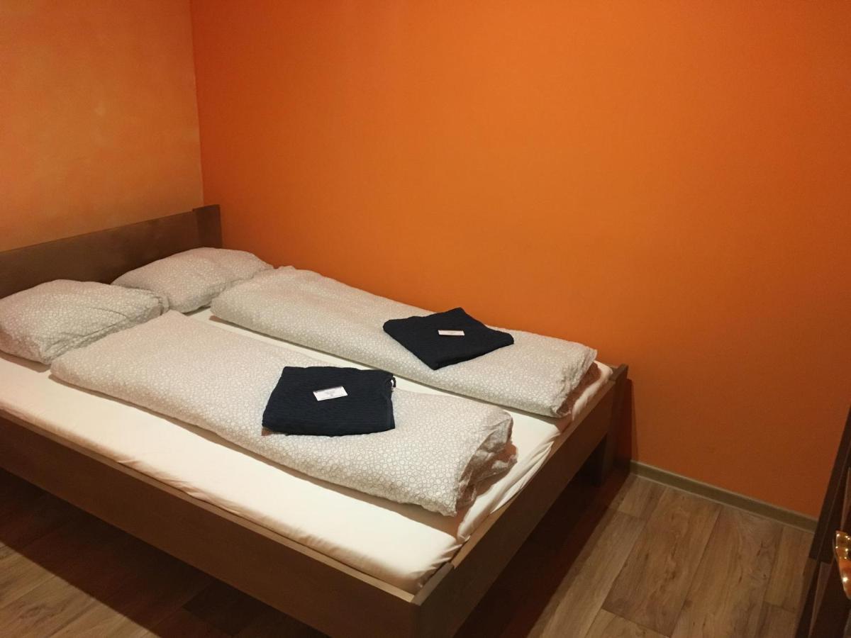 Cb Rooms/Bed&Soup Ceske Budejovice Luaran gambar
