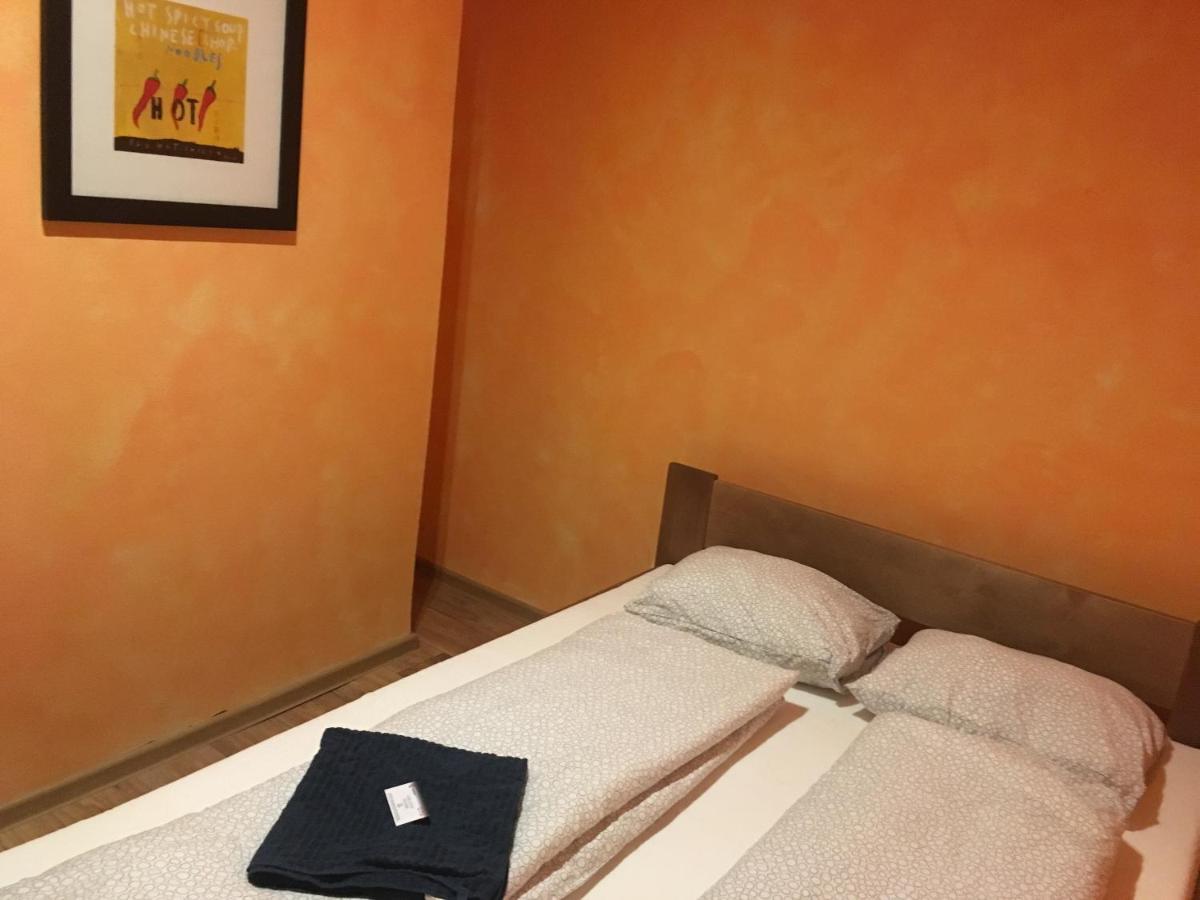 Cb Rooms/Bed&Soup Ceske Budejovice Luaran gambar